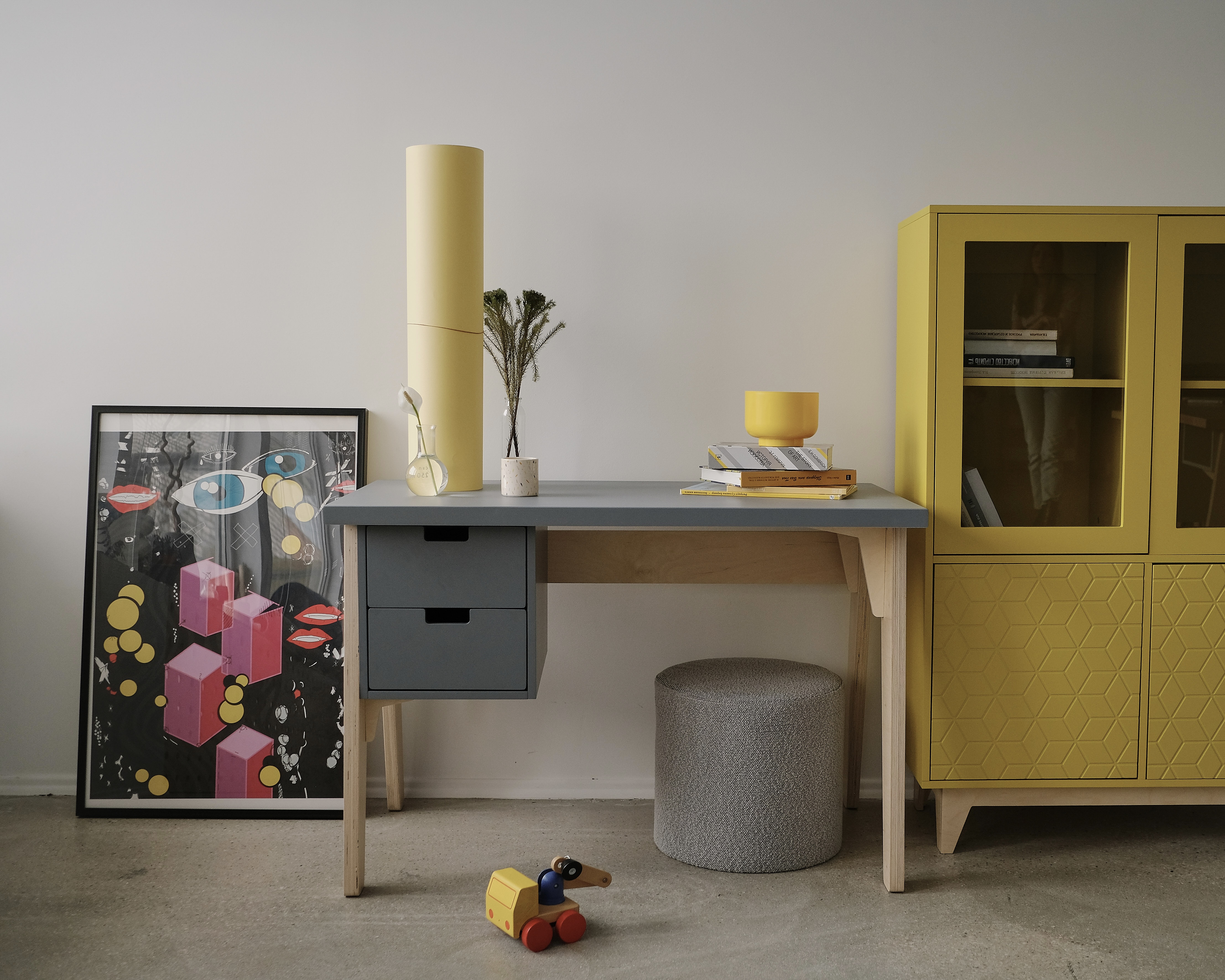 Лето — лучшее время, чтобы обустроить рабочее место в детской-1 Лето — лучшее время, чтобы обустроить рабочее место в детской-1