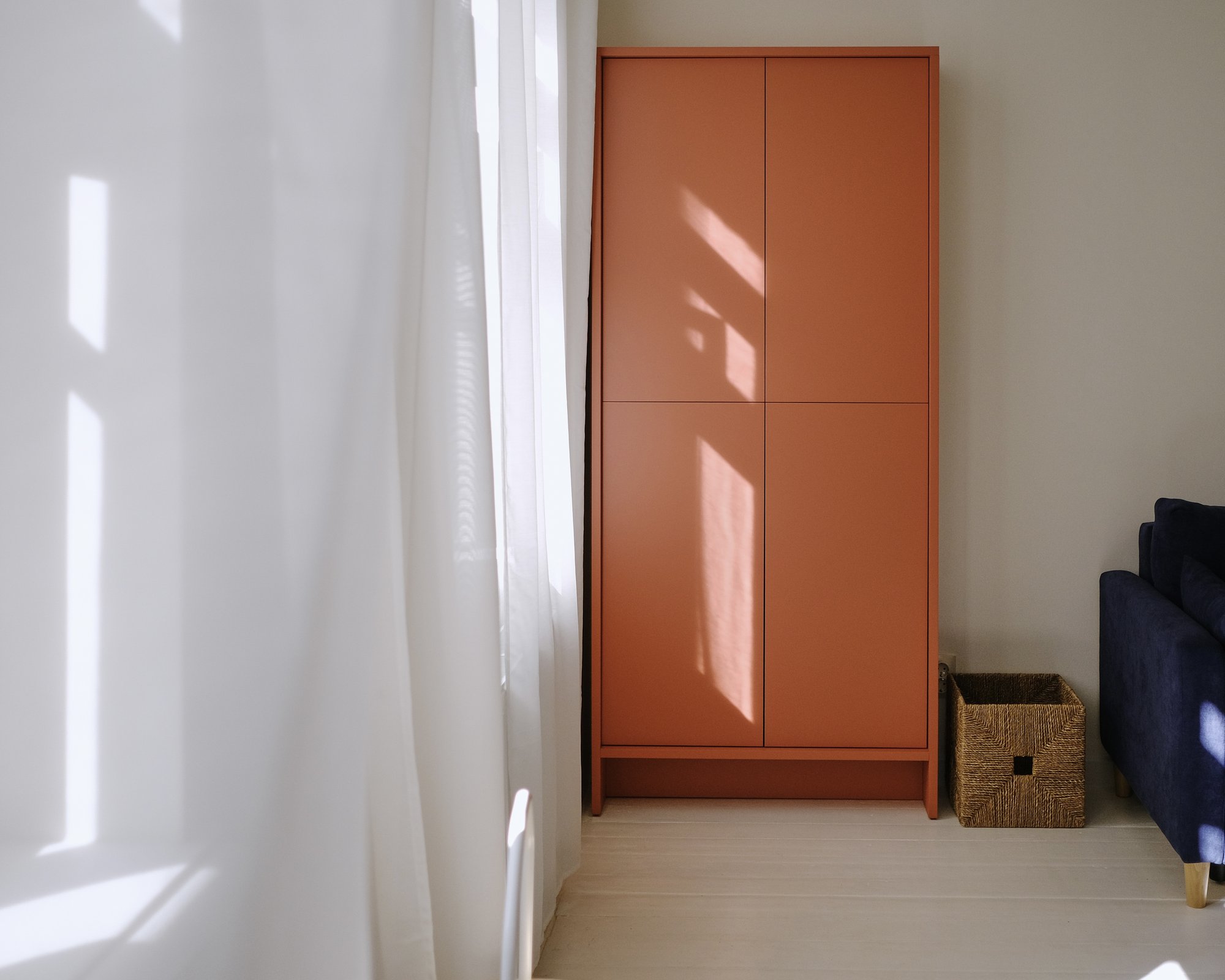 Простая форма, сильный характер: коллекция мебели Cabinet от KUBI-1 Простая форма, сильный характер: коллекция мебели Cabinet от KUBI-1