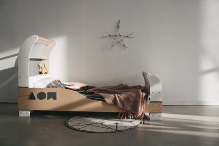 Детская кровать со светильником LUNA