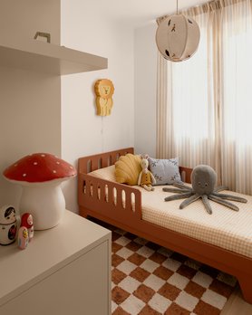 Кроватка Холи полностью в цвете-7