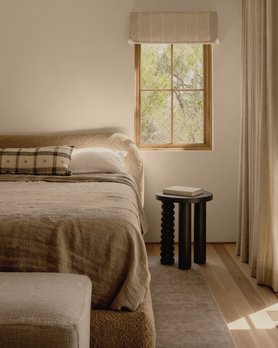 Столик - табурет Мон на 3-х ножках с ножкой Баум-5