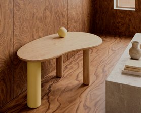 Журнальный столик Фасоль с шаром-2