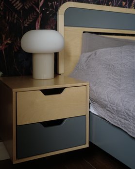 Кровать двуспальная с подвесными тумбочками-6