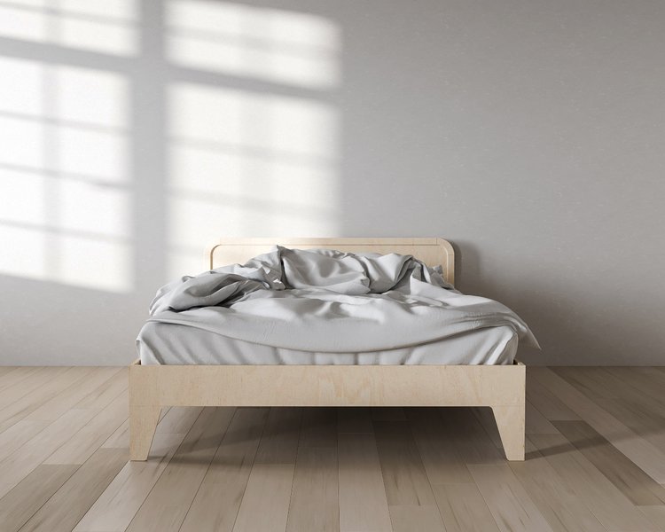 Кровать двуспальная с окантовкой из массива осины