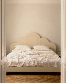 Фигурное изголовье Псковские мотивы-11