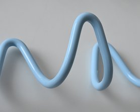 Вешалка металлическая в голубом цвете-5