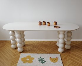 Стол с ножками шары-10