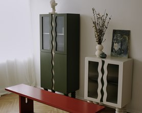 Витрина MON со стеклом в наличии-1