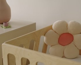 Детская кроватка для новорождённых Милки с маятниковым механизмом с откидным бортиком  в наличии-3