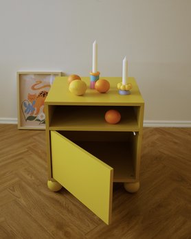 Прикроватная тумбочка с дверцей MON 450х400х500-3