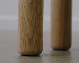 Столик - табурет Мон дубовый на 3-х ножках-7