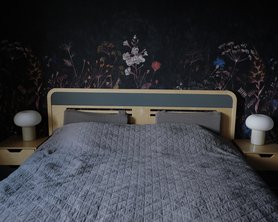 Кровать двуспальная с подвесными тумбочками-3