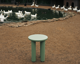 Столик - табурет MON на 4-х ножках в наличии-5