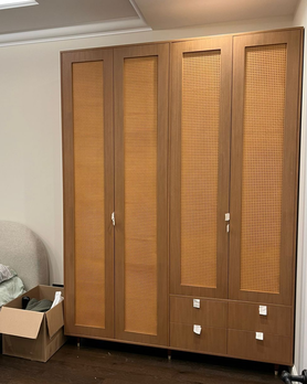 Шкаф из шпона дуба с ротангом Арт.8942-2