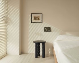 Столик - табурет MON на 3-х ножках с ножкой Бусы-2