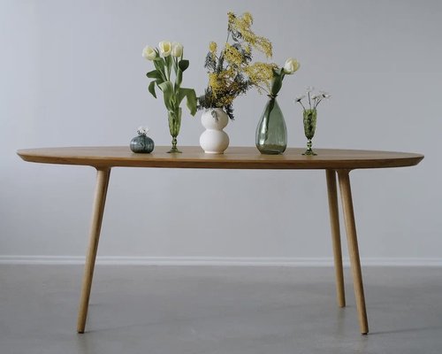 Овальный обеденный стол Ретро из массива дуба