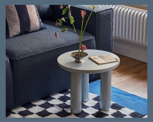 Журнальный столик на 3-х ножках MON Арт.7163