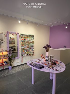 Треугольный стол Мон с ножкой Шары Арт.9299-1